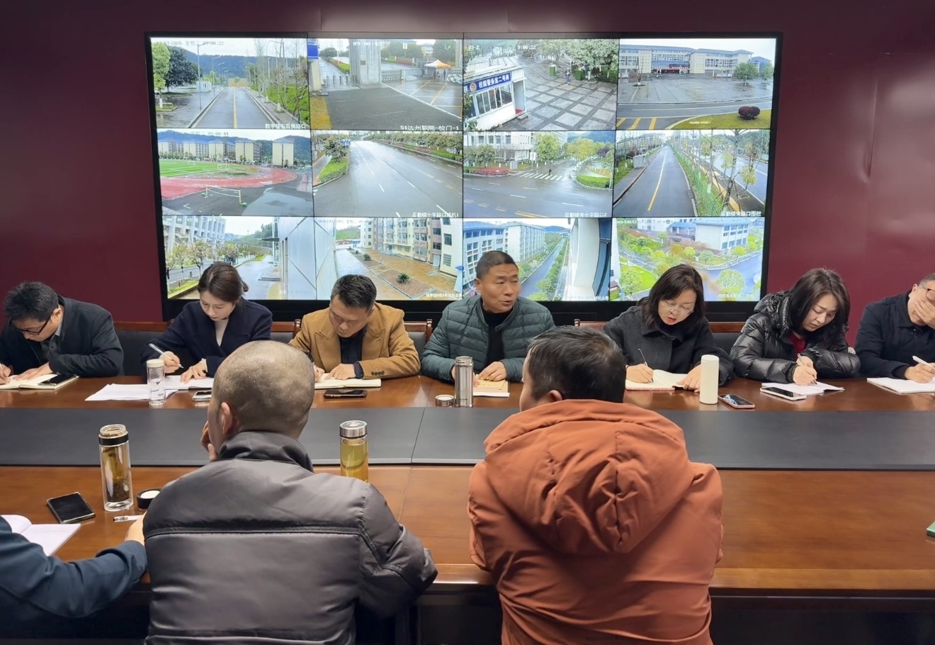 筑牢校园安全防线  我校召开月度安全工作会